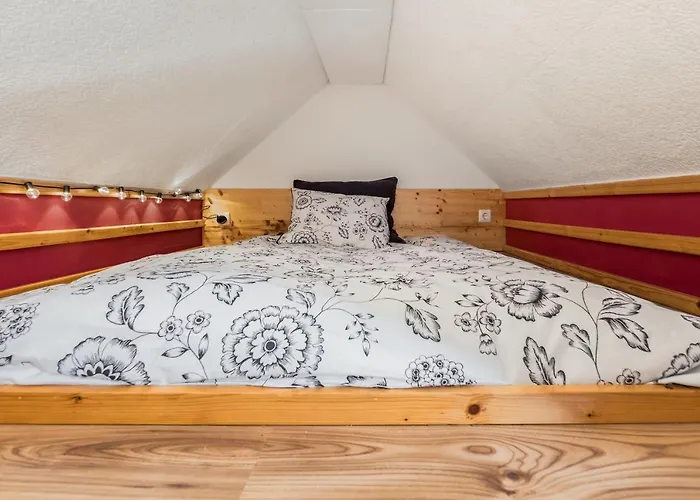 펜션 Tratea Tomici