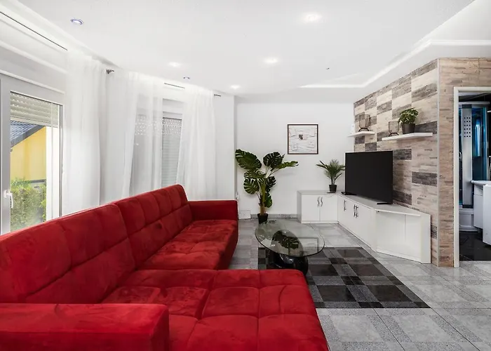 Дом отдыха Tratea Tomici